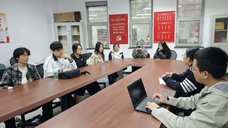 双场座谈连台开！应用技术学院这场“教学+师生”盛宴超有料